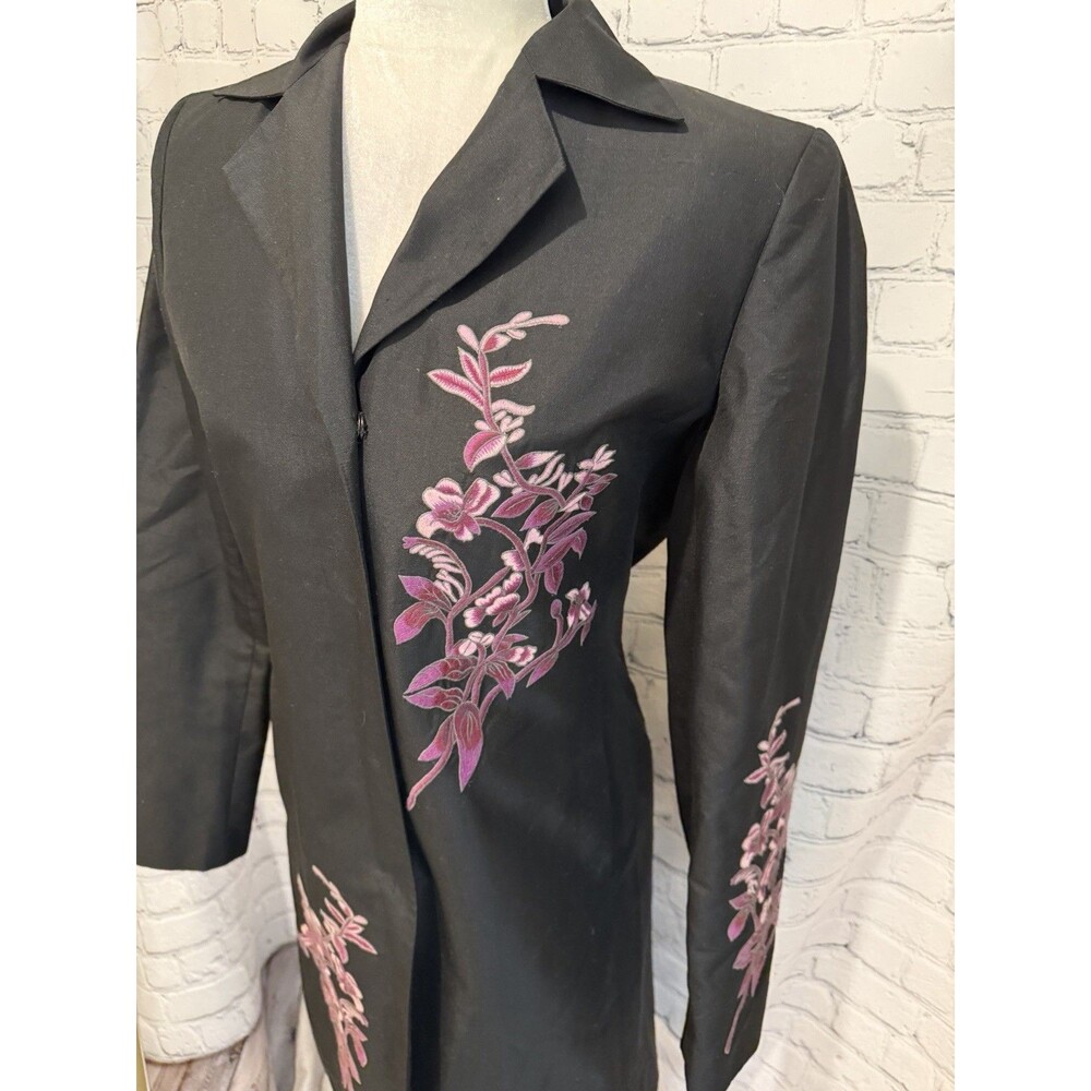 Bloomingdale’s Silk Long Black Floral Embroidered Jacket Coat Size 4 - Picture 3 of 10